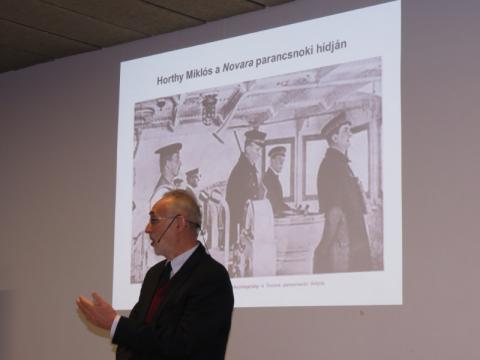 Prof. Dr. Romsics Ignác előadást tart a Horthy-korszakról